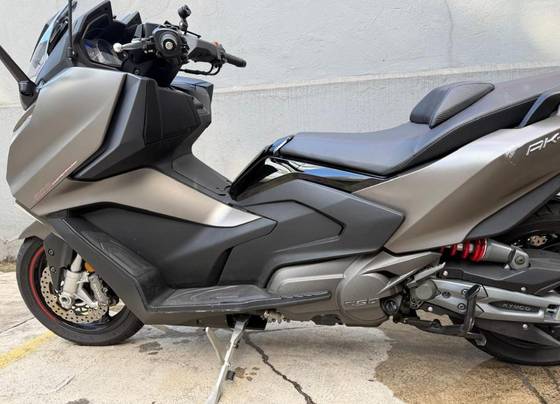 KYMCO AK 550i 